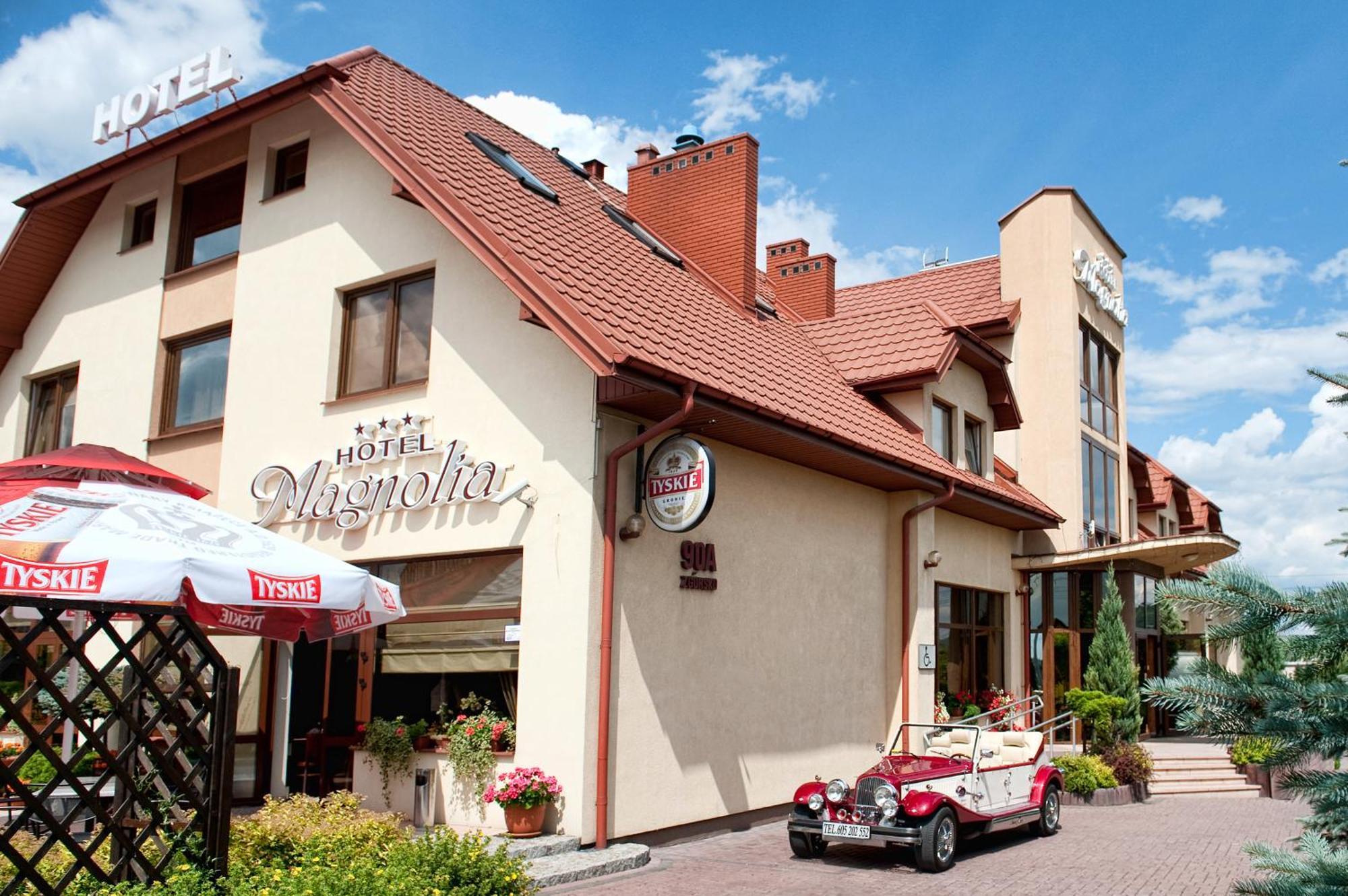 Hotel Magnolia Sitkowka-Nowiny Exterior photo